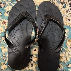 Louboutin spike flip flops black men unisex